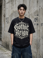 T-Shirt Oversize Regno Gotico - Indossata