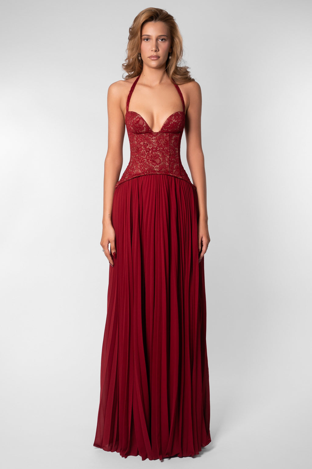 Abito maxi in pizzo romantico con scollo a cuore 15
