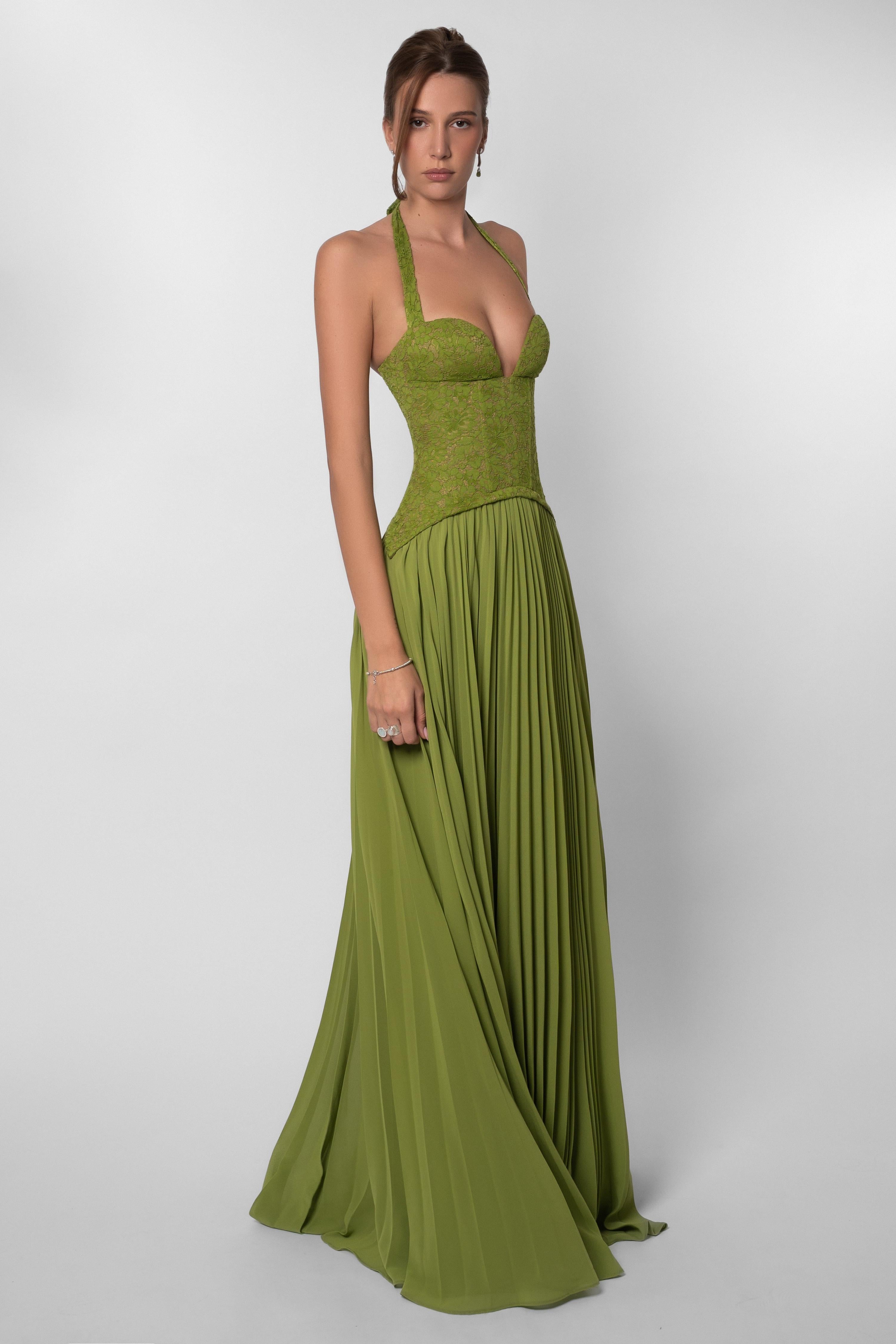 Abito maxi in pizzo romantico con scollo a cuore 20