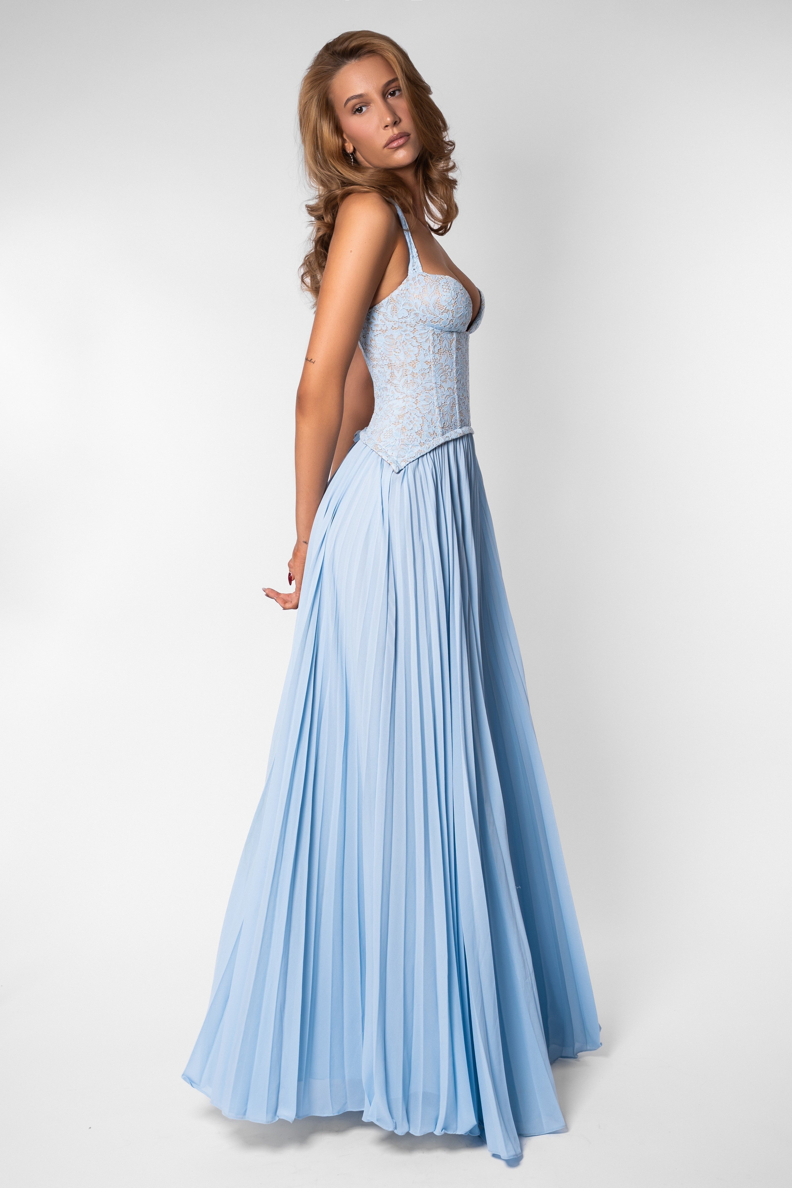 Abito maxi in pizzo romantico con scollo a cuore 6