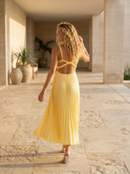Abito Maxi Pieghettato Elegante in Giallo 8