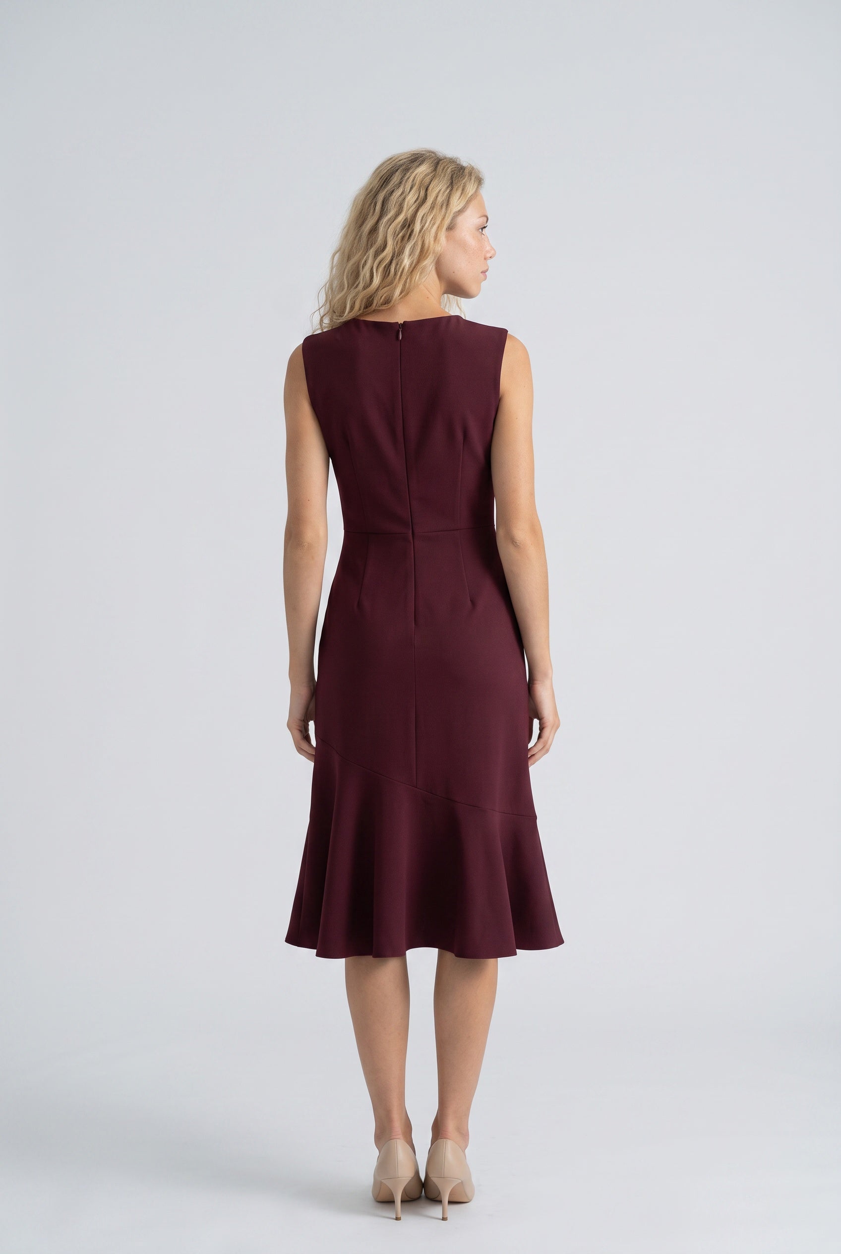 Abito midi elegante con volant per donne 11