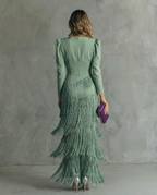 Abito midi elegante con frangia e scollatura a V 7