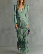 Abito midi elegante con frangia e scollatura a V 9