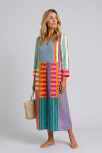 Abito midi geometrico elegante con maniche lunghe e scollatura a V. 3