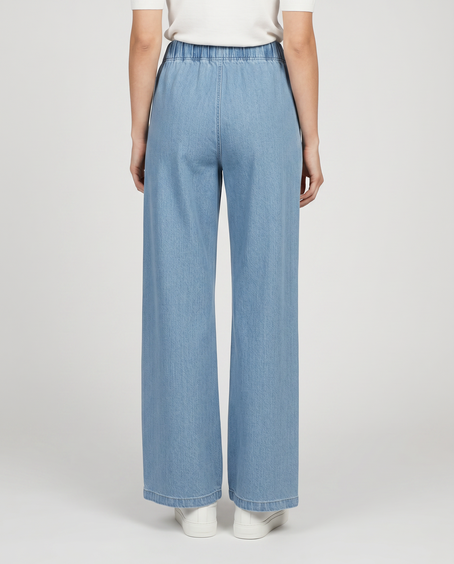 Jeans a gamba larga con vita elastica in denim azzurro 2