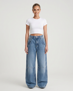 Jeans a gamba larga Esther con tasche curve in denim blu. 4