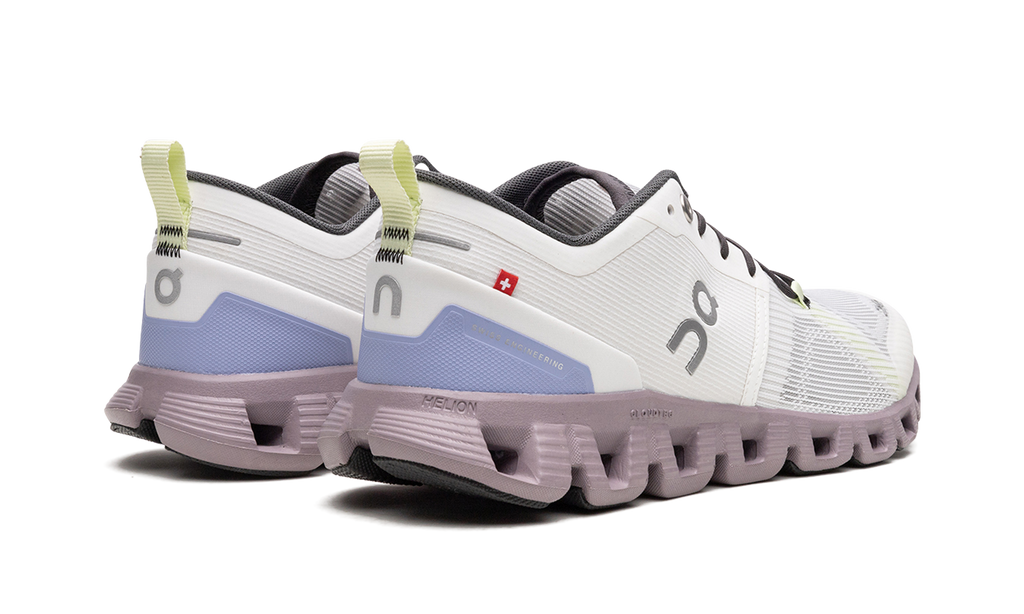 On Running Cloud X 3 Leggero - sneaker sportiva bianca per donne 3