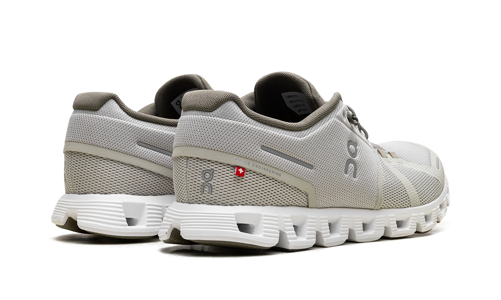 On Running Cloud 5 Chalk Grove sneaker elegante in beige e verde. 3