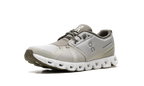 On Running Cloud 5 Chalk Grove sneaker elegante in beige e verde. 4