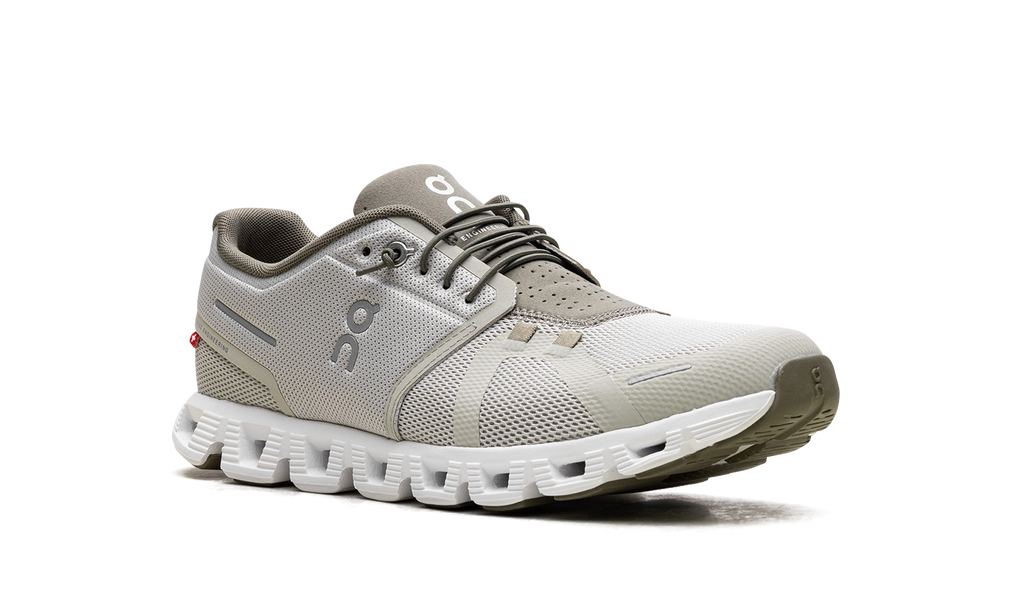 On Running Cloud 5 Chalk Grove sneaker elegante in beige e verde. 5