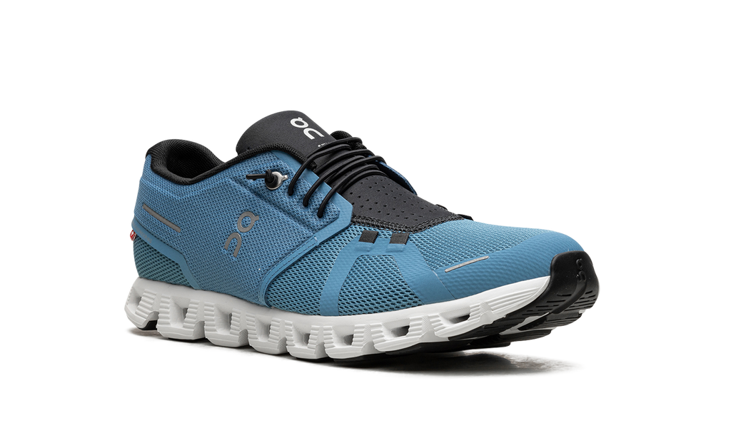 On Running Cloud 5 Niagara Blu/Schwarz sneaker elegante e traspirante. 5