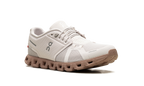 On Running Cloud On 5 WMNS in Sand Rosebrown, scarpe eleganti e comode per donne. 5