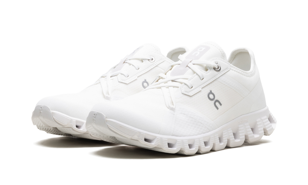 On Running Cloud X 3AD Sostenibile in Bianco 2