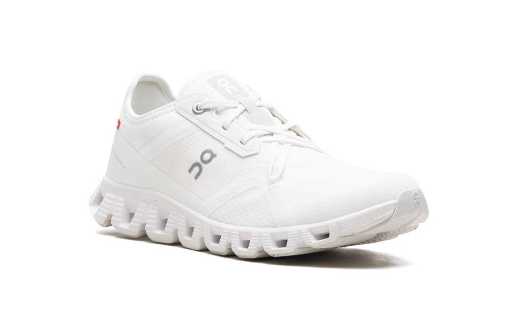 On Running Cloud X 3AD Sostenibile in Bianco 5