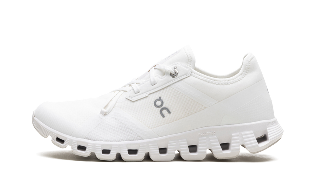 On Running Cloud X 3AD Sostenibile in Bianco 7