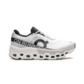 On Running Cloudmonster 2 Robusto in Frost Rock, sneaker leggera e traspirante.