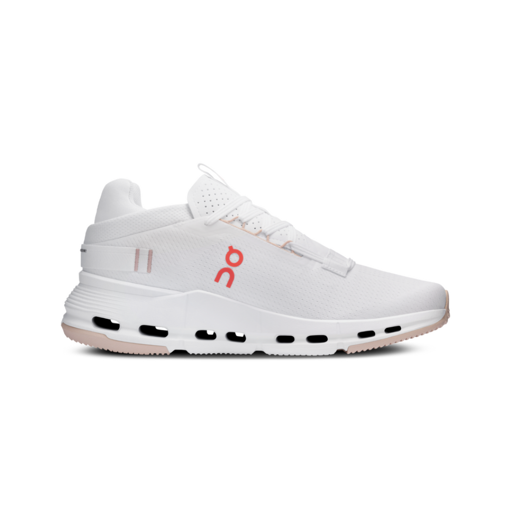Sneaker On Running Cloudnova 2 Flamme Elegante in bianco con dettagli rossi.