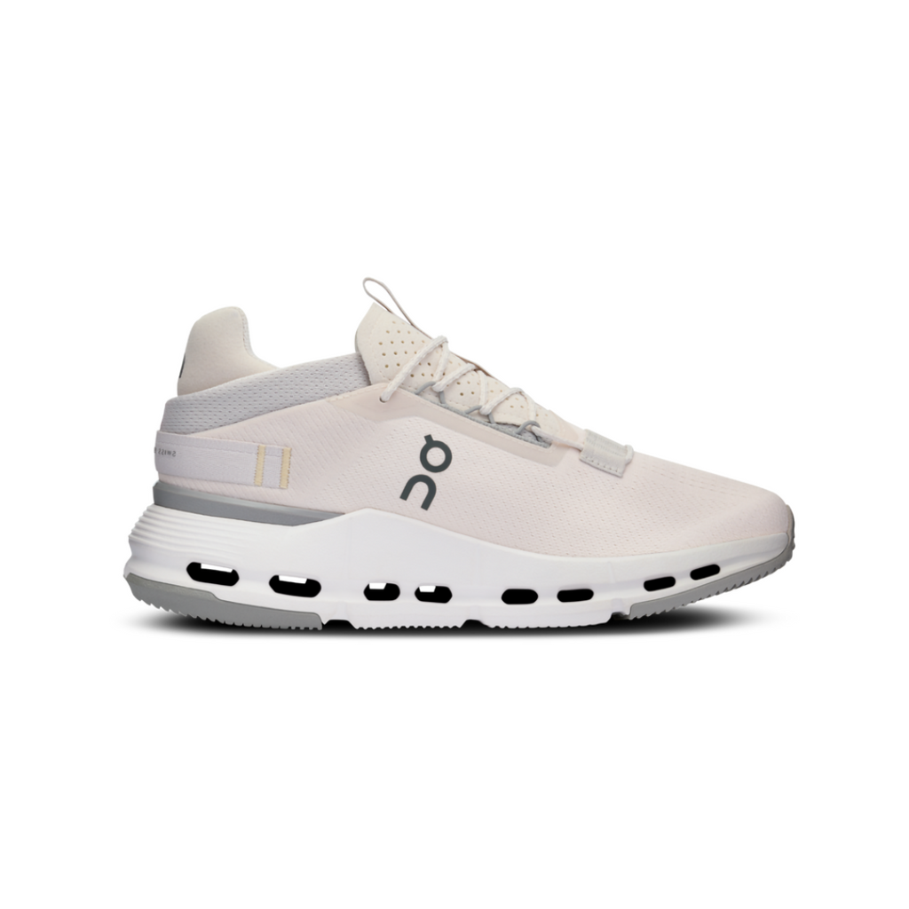 Sneaker On Running Cloudnova 2 Sand Fog elegante per donna.