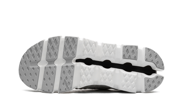 On Running Cloudswift 3 in bianco e grigio, sneaker elegante e traspirante per donne. 6