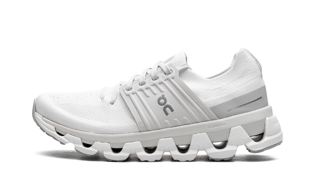 On Running Cloudswift 3 in bianco e grigio, sneaker elegante e traspirante per donne. 7