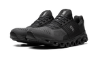On Running Cloudswift in nero, scarpa sportiva elegante e minimalista. 2