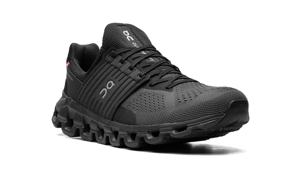 On Running Cloudswift in nero, scarpa sportiva elegante e minimalista. 5