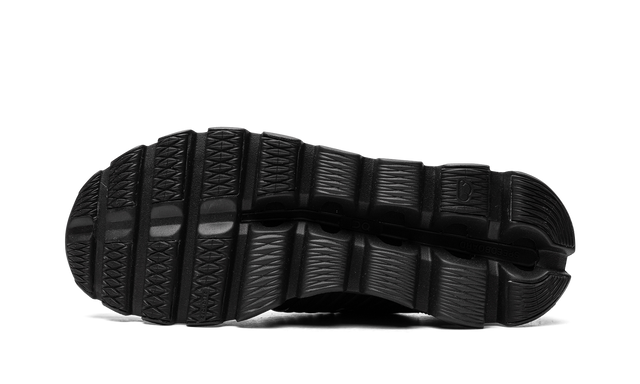 On Running Cloudswift in nero, scarpa sportiva elegante e minimalista. 6