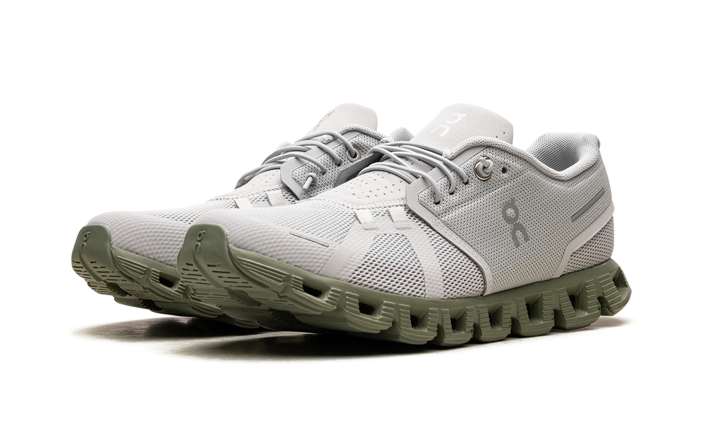 Sneaker On Running Cloud 5 in grigio ghiacciaio e verde reseda. 2