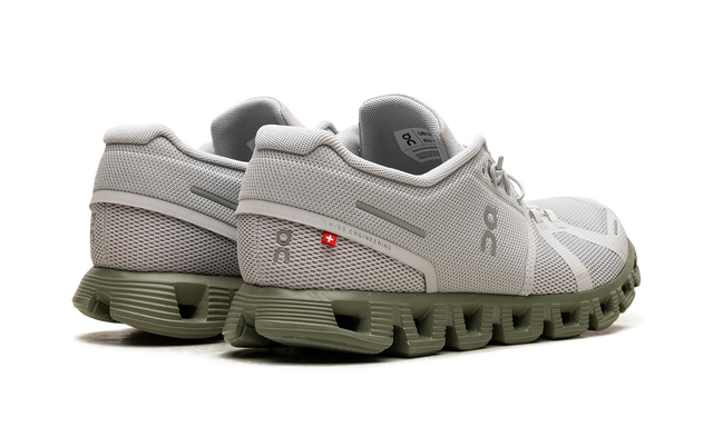 Sneaker On Running Cloud 5 in grigio ghiacciaio e verde reseda. 3