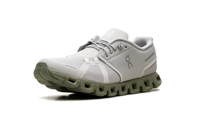 Sneaker On Running Cloud 5 in grigio ghiacciaio e verde reseda. 4