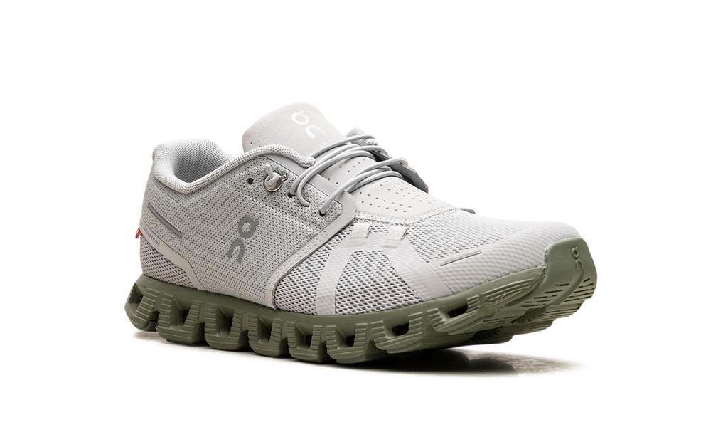 Sneaker On Running Cloud 5 in grigio ghiacciaio e verde reseda. 5