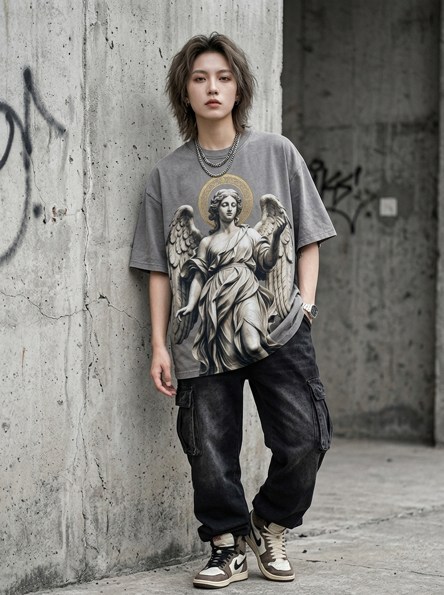 T-Shirt Oversize Angelo di Marmo - Indossata