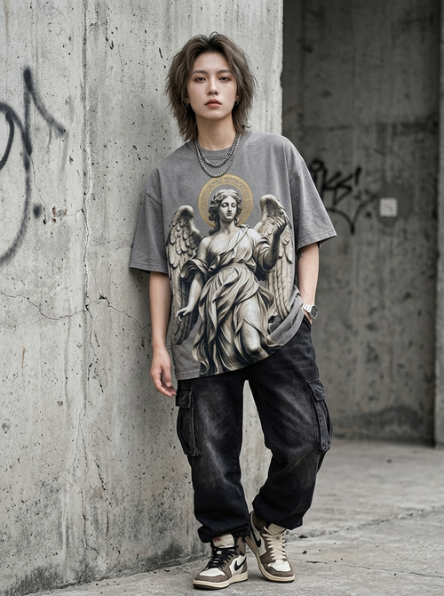 T-Shirt Oversize Angelo di Marmo - Indossata