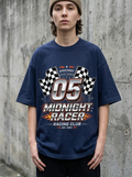 T-Shirt Oversize Y2K Pilota di Mezzanotte - Indossata
